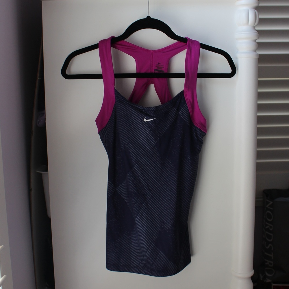 Nike Active Tank